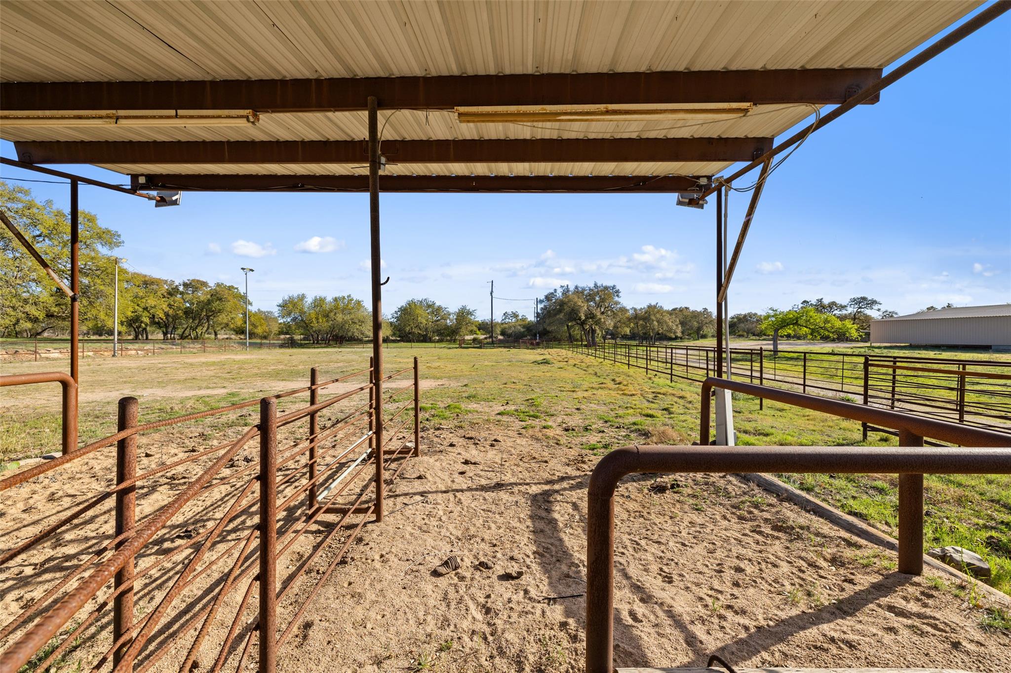 118 Landons Way, Blanco, TX 78606