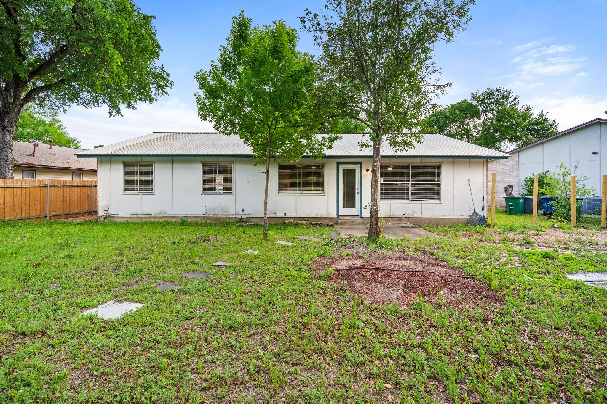 3917 Leafield Dr, Austin, TX 78749