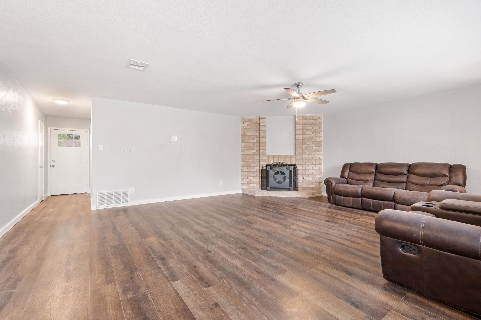 3917 Leafield Dr, Austin, TX 78749