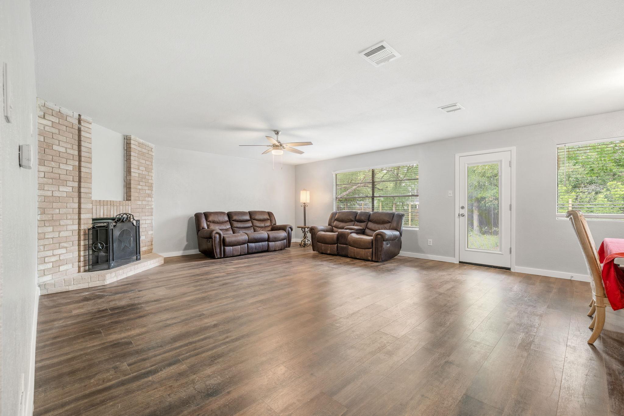 3917 Leafield Dr, Austin, TX 78749