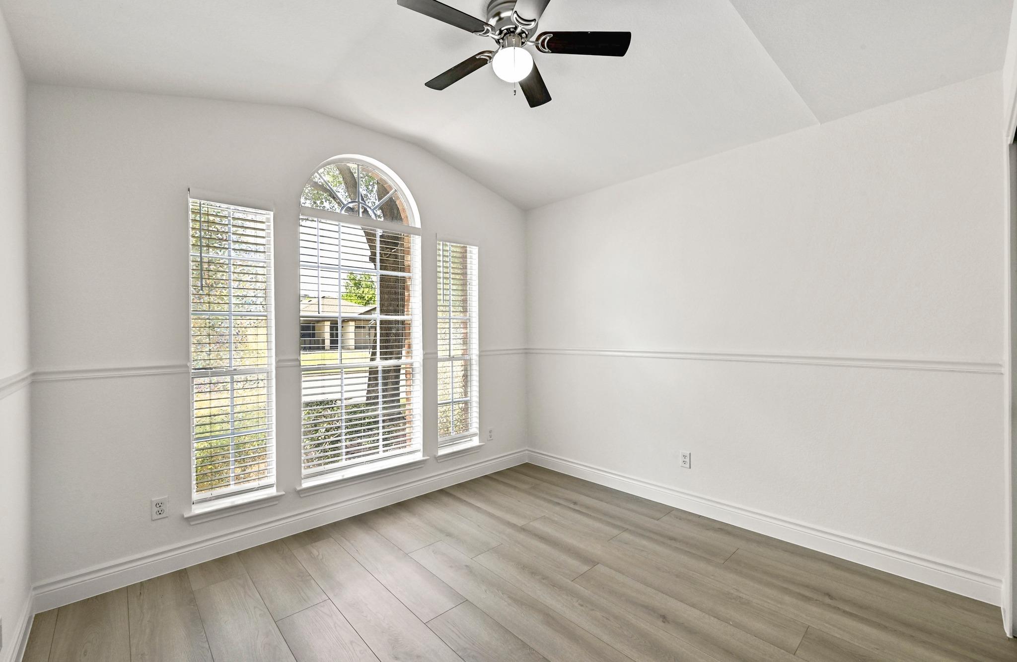 1425 Thibodeaux Dr, Round Rock, TX 78664