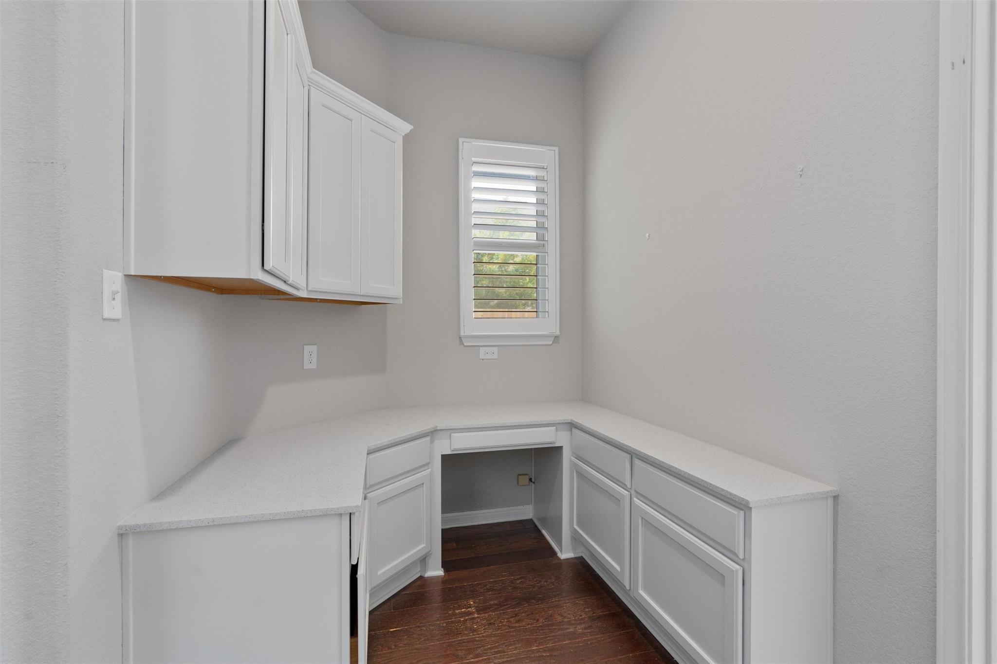 1008 Clearwing Cir, Georgetown, TX 78626