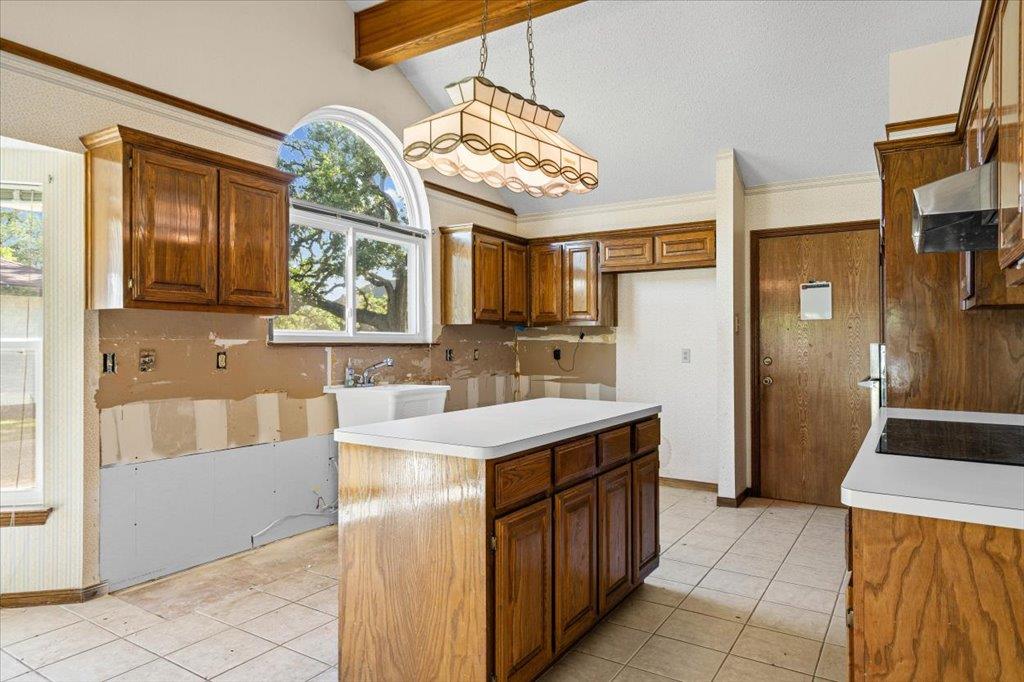 10801 Culberson Dr, Austin, TX 78748