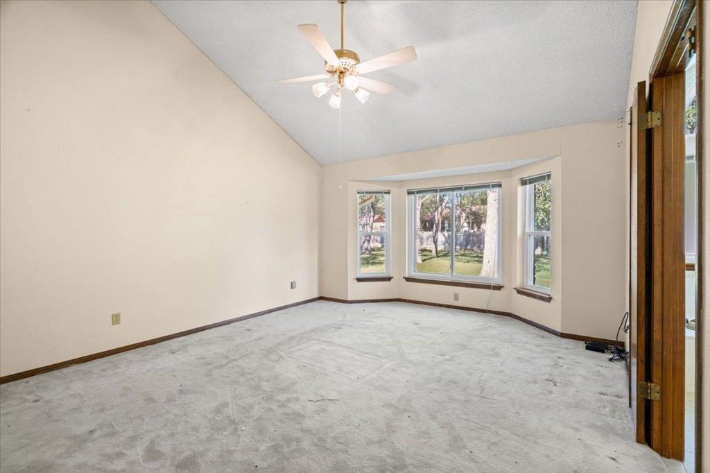 10801 Culberson Dr, Austin, TX 78748