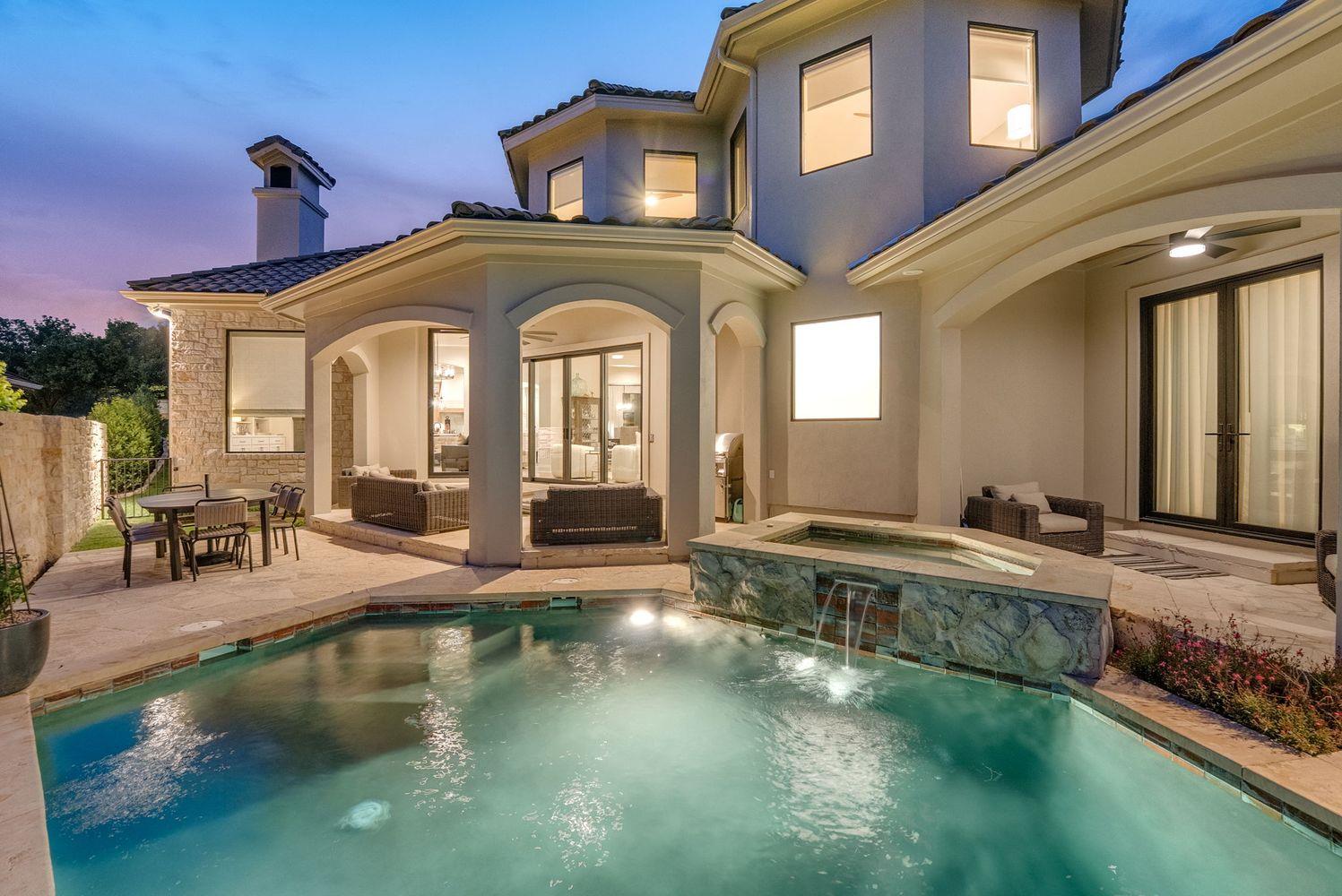 2300 Barton Creek Blvd # 8, Austin, TX 78735