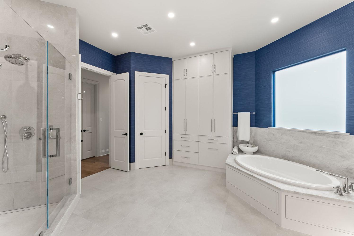 2300 Barton Creek Blvd # 8, Austin, TX 78735