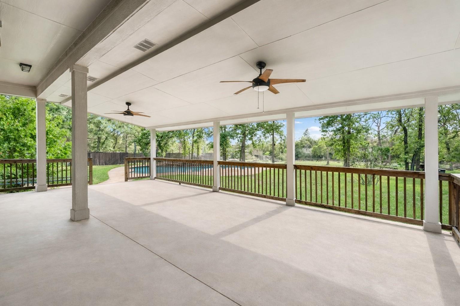 120 Juniper Trl, Elgin, TX 78621