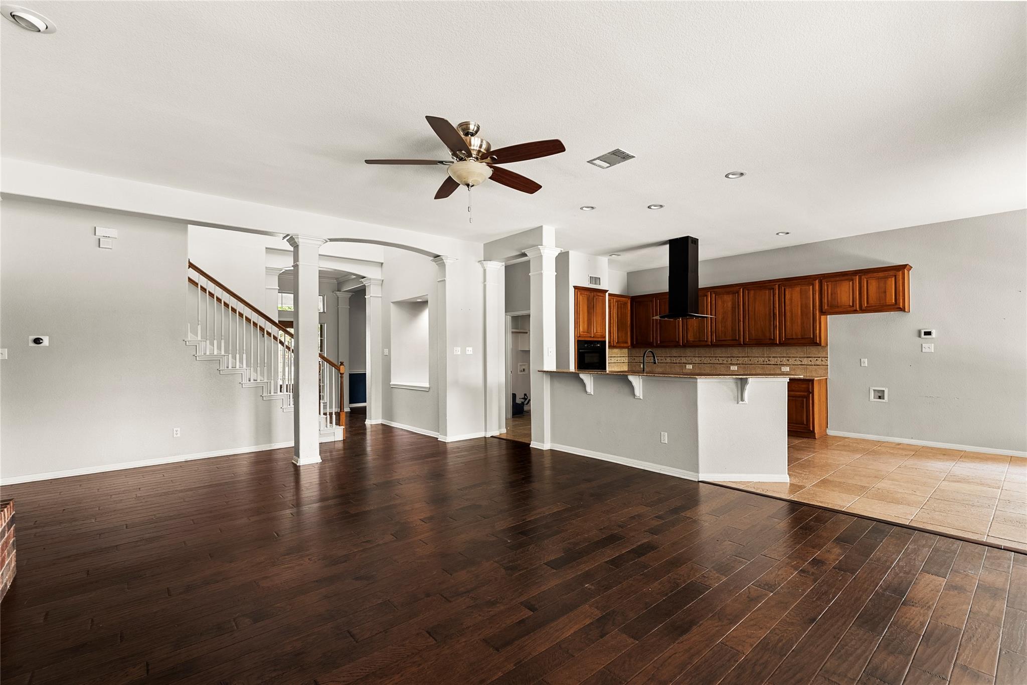 120 Juniper Trl, Elgin, TX 78621