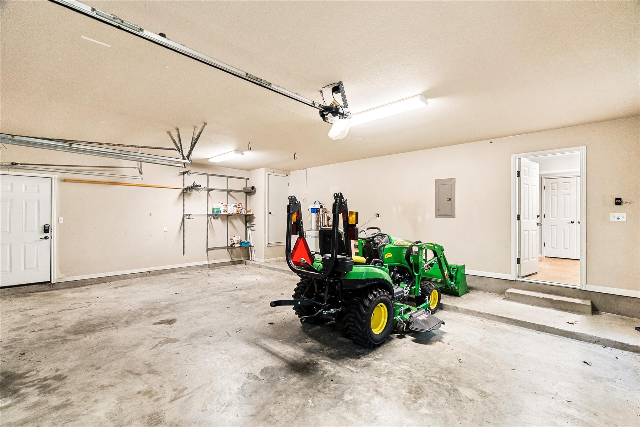 120 Juniper Trl, Elgin, TX 78621