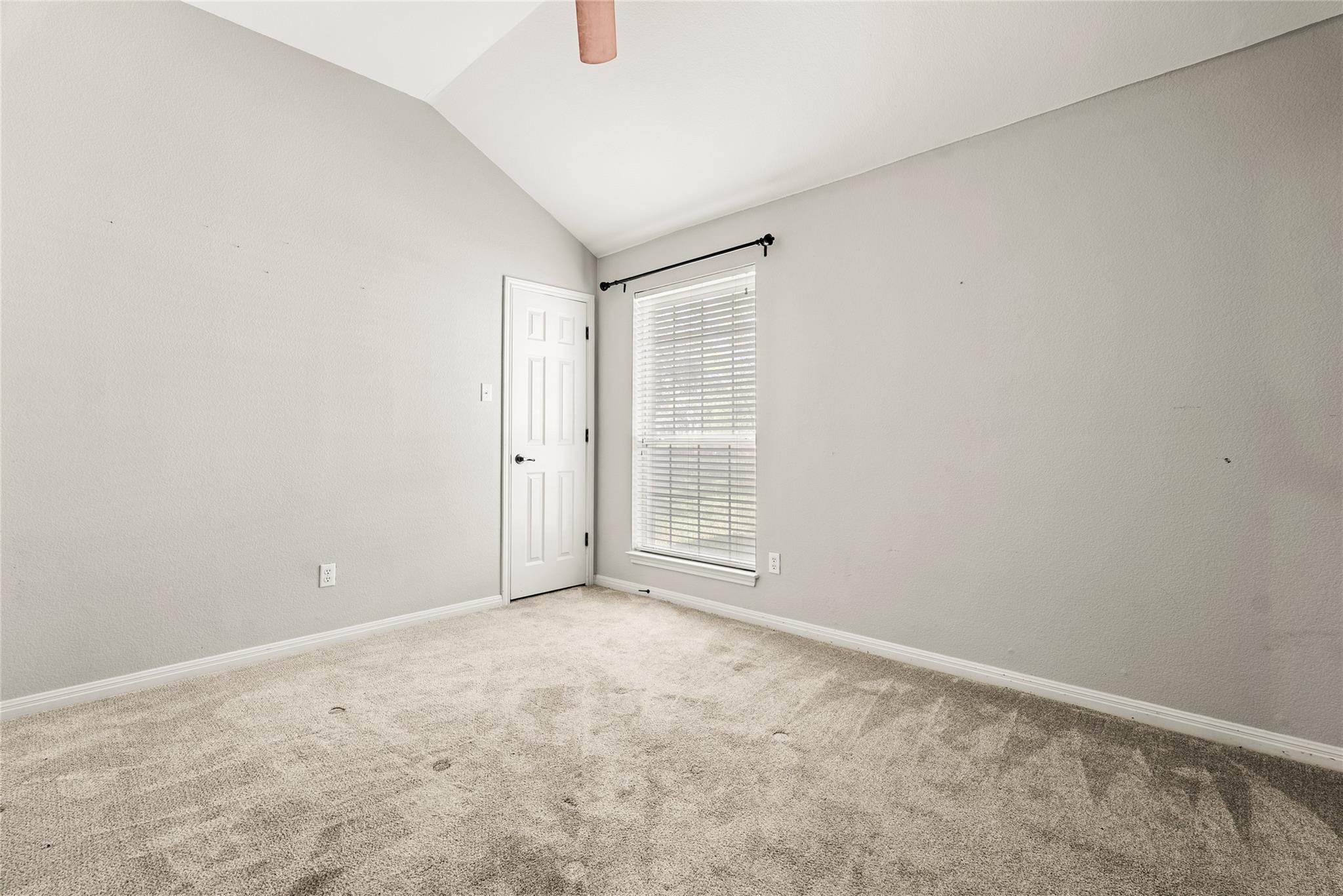 120 Juniper Trl, Elgin, TX 78621