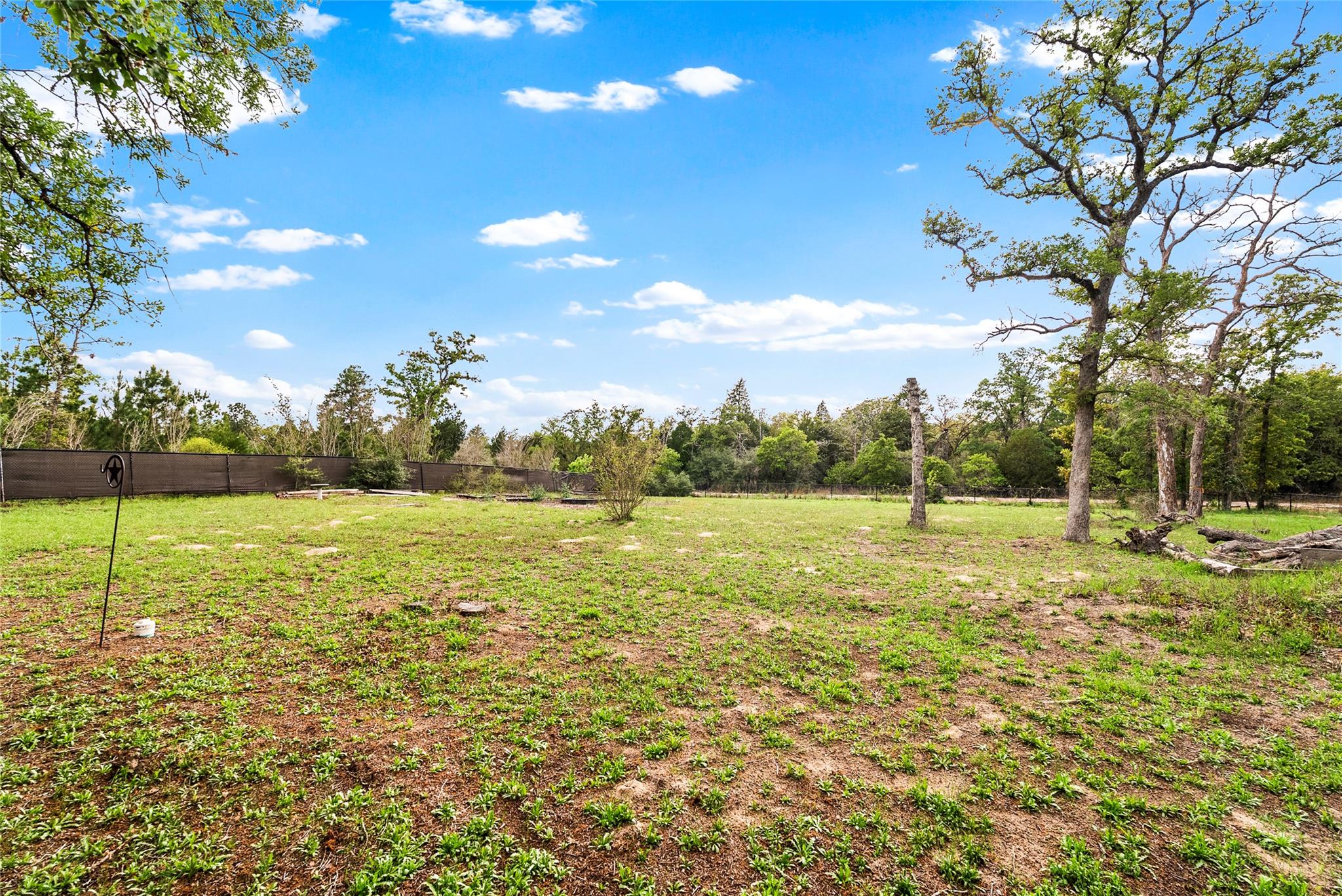 120 Juniper Trl, Elgin, TX 78621