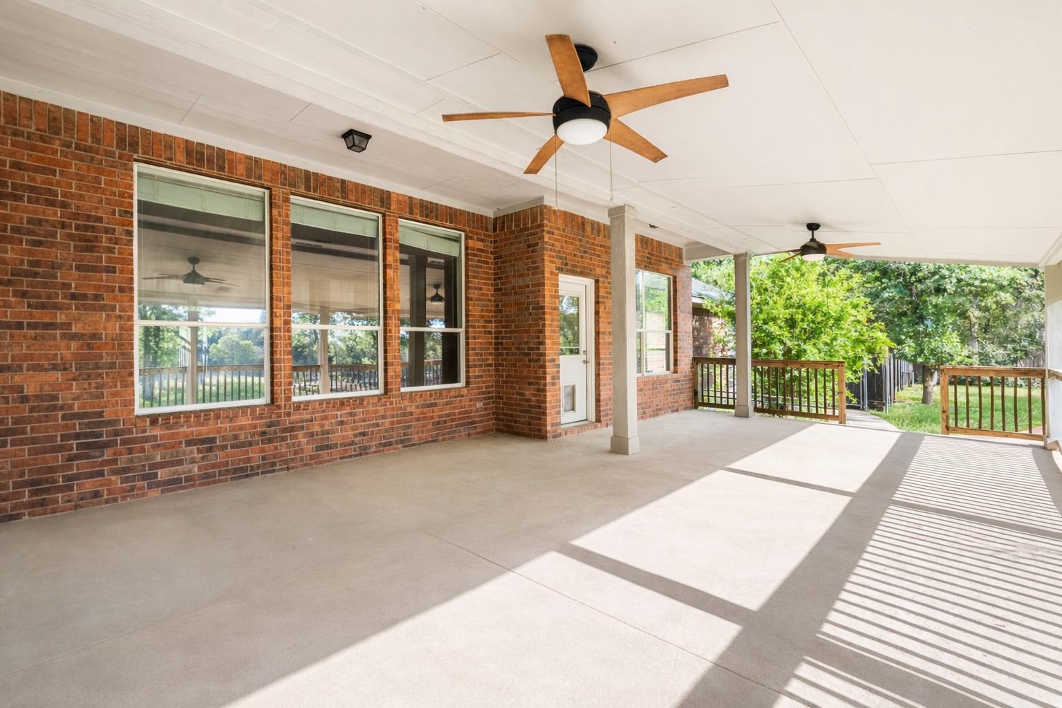 120 Juniper Trl, Elgin, TX 78621