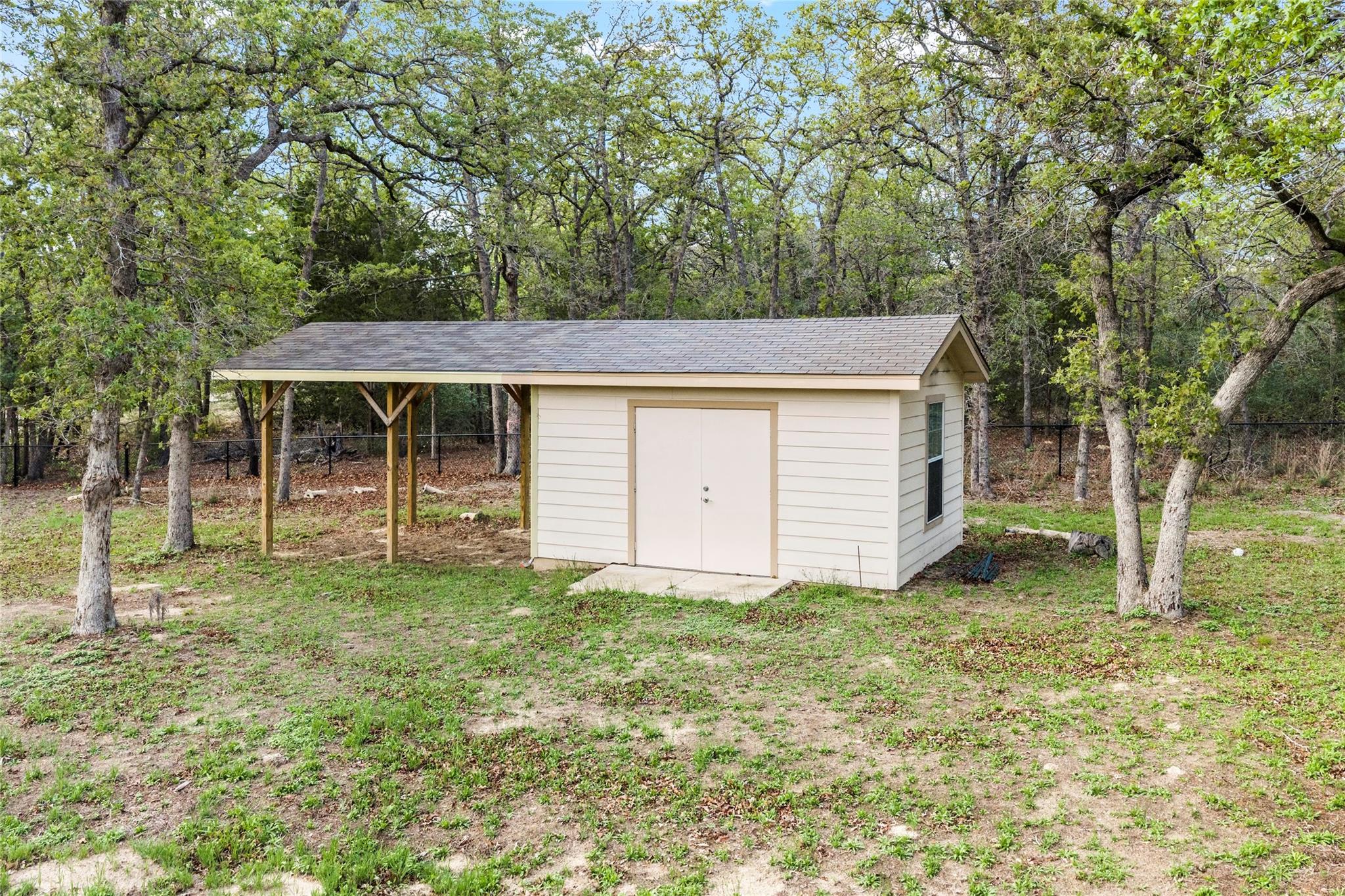 120 Juniper Trl, Elgin, TX 78621