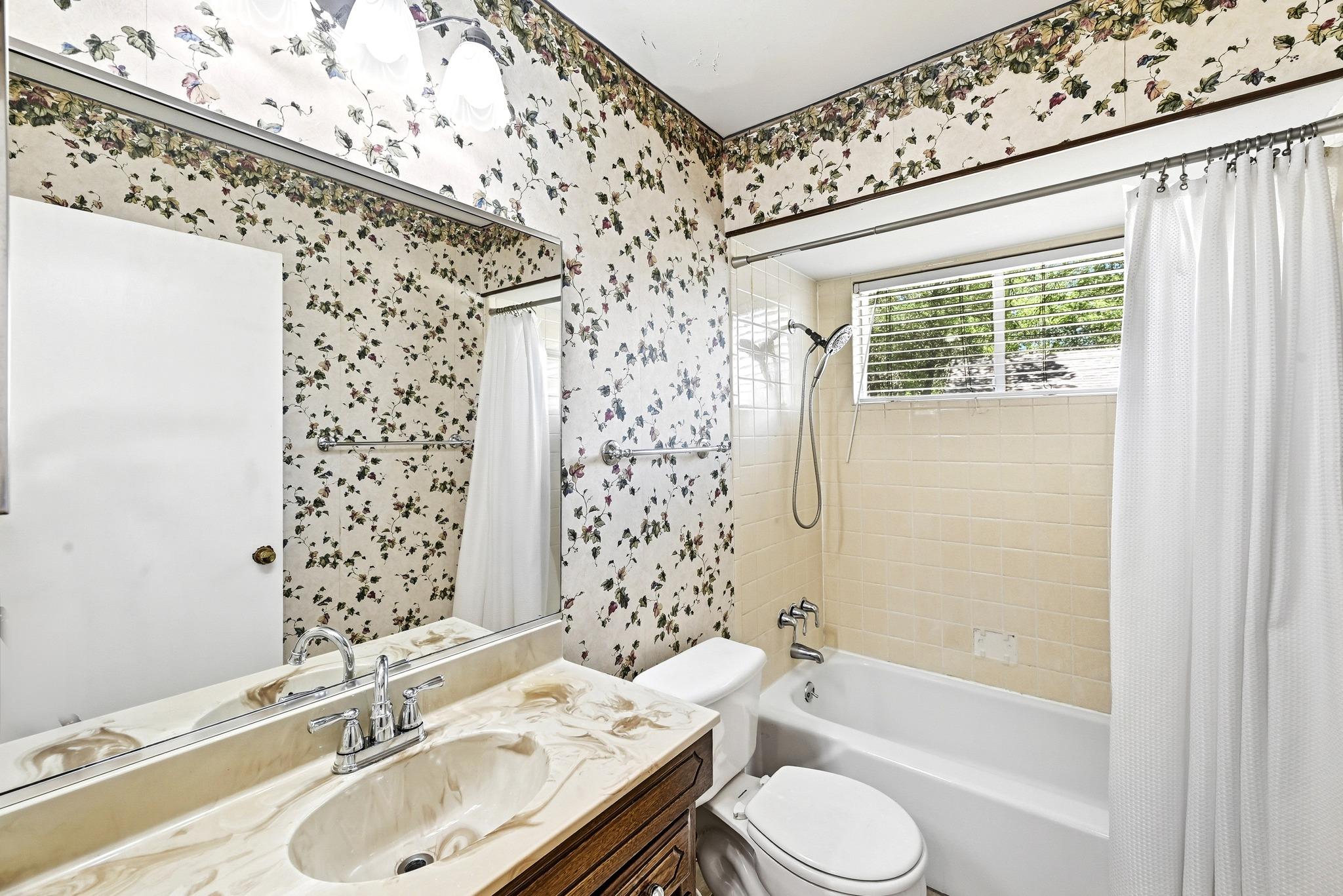 4619 Banister Ln, Austin, TX 78745