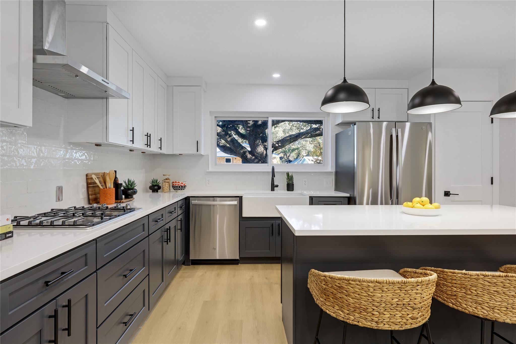 813 Cardiff Dr, Austin, TX 78745