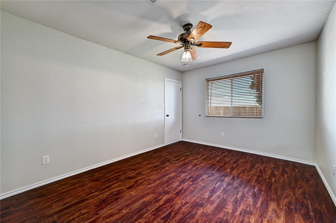 11724 Gemmer St, Del Valle, TX 78617