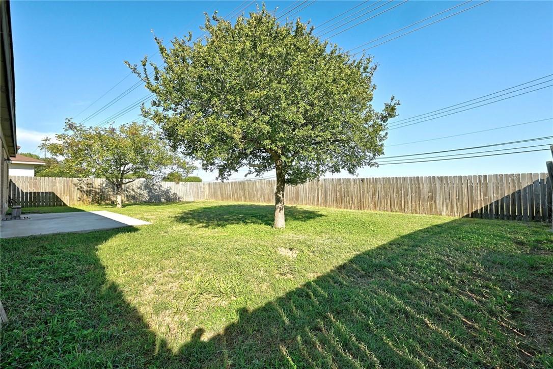 11724 Gemmer St, Del Valle, TX 78617