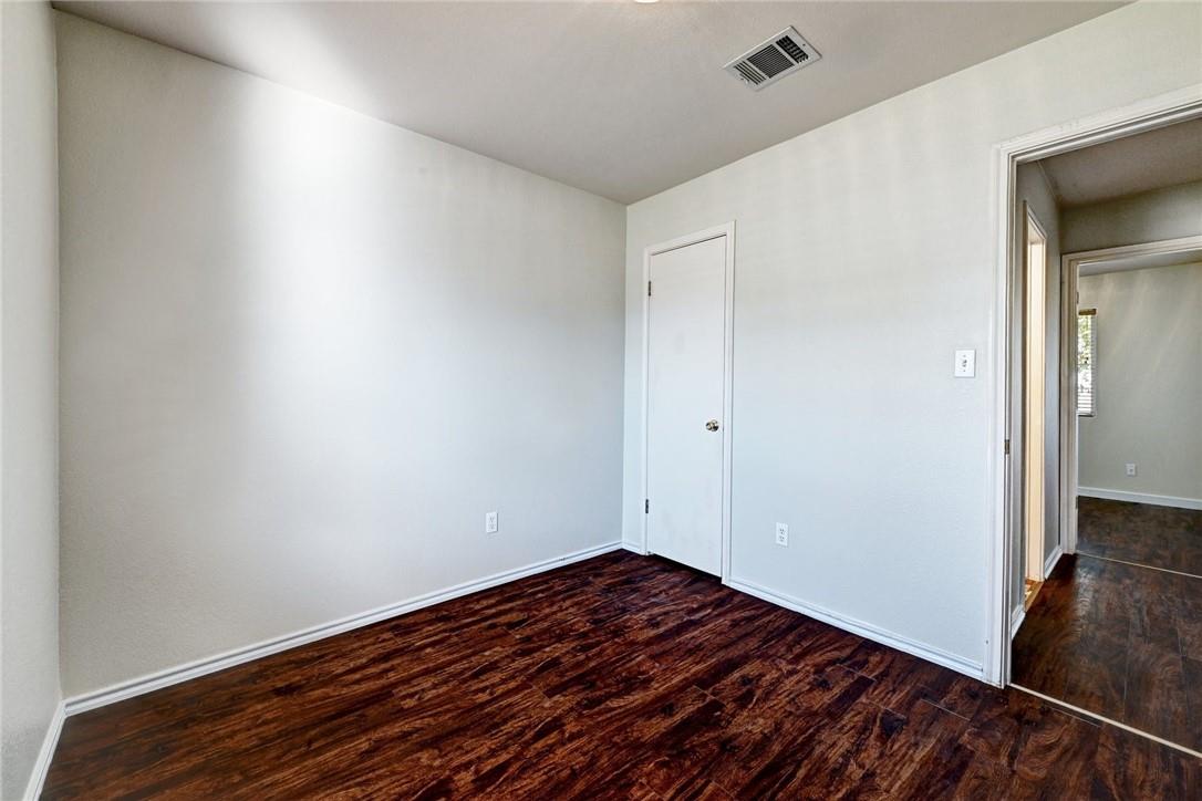 11724 Gemmer St, Del Valle, TX 78617