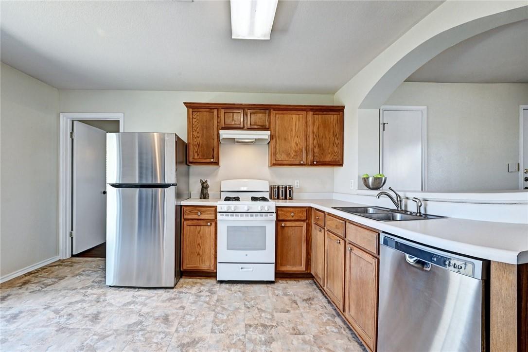 11724 Gemmer St, Del Valle, TX 78617