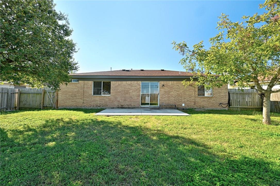 11724 Gemmer St, Del Valle, TX 78617