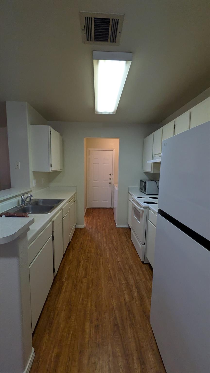 819/821 Sagewood Trl, San Marcos, TX 78666