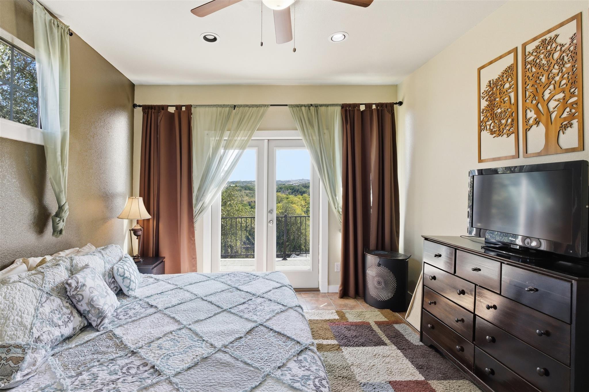 4110 Tyx Trl, Spicewood, TX 78669