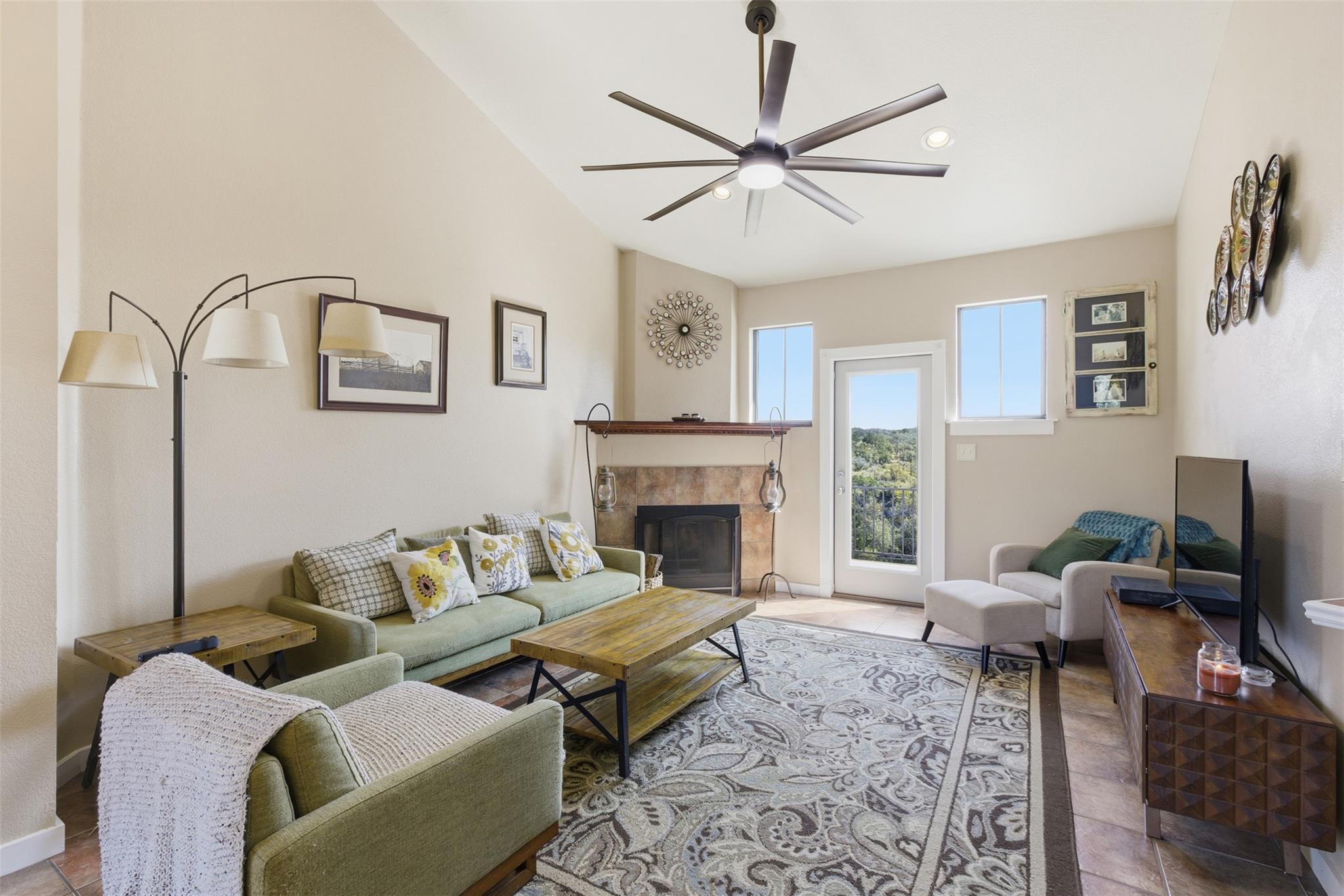 4110 Tyx Trl, Spicewood, TX 78669