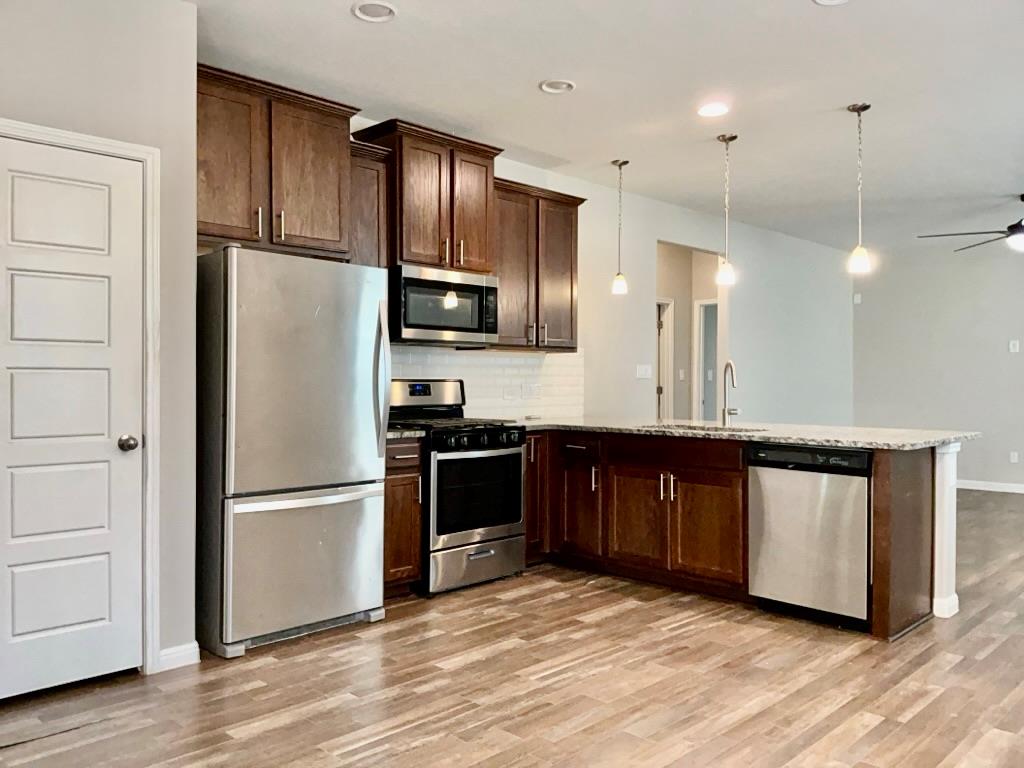 128 Earl Keen St, Leander, TX 78641