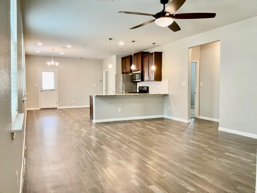 128 Earl Keen St, Leander, TX 78641