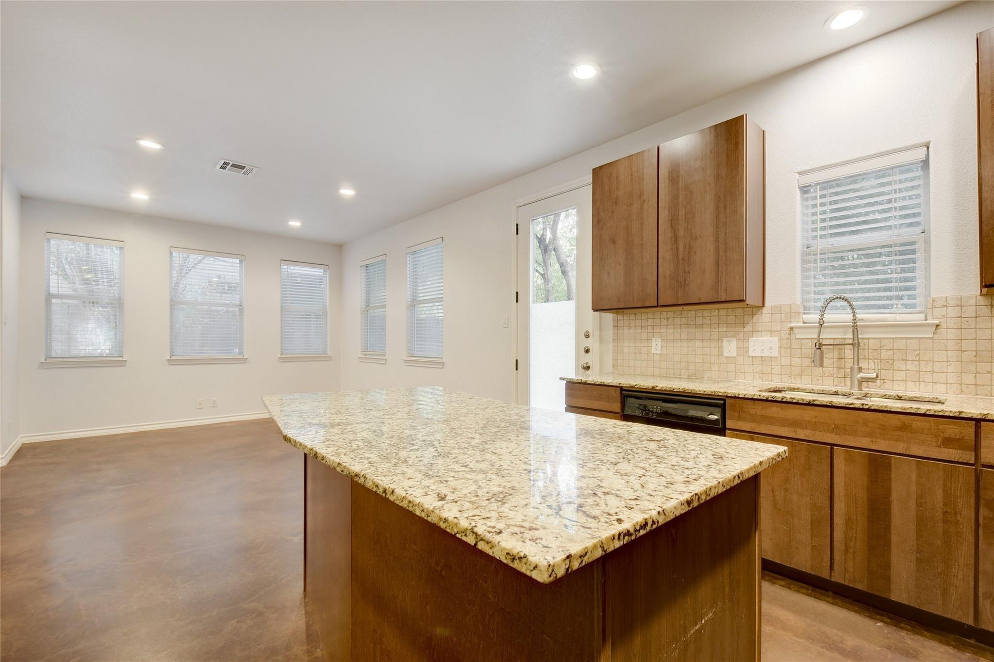 2933 E Martin Luther King Jr Blvd # B, Austin, TX 78702