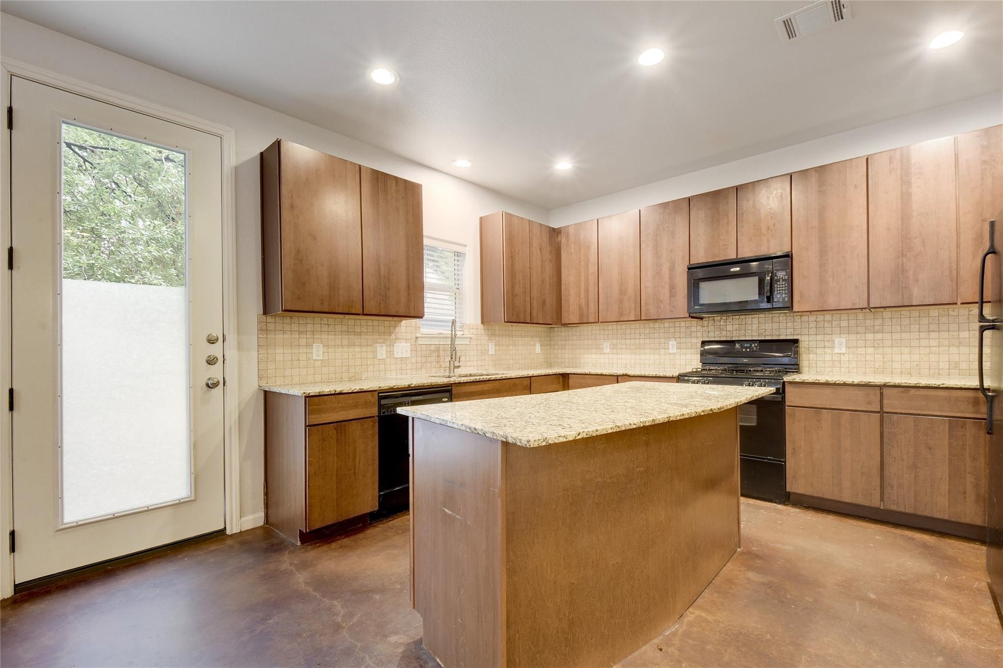 2933 E Martin Luther King Jr Blvd # B, Austin, TX 78702