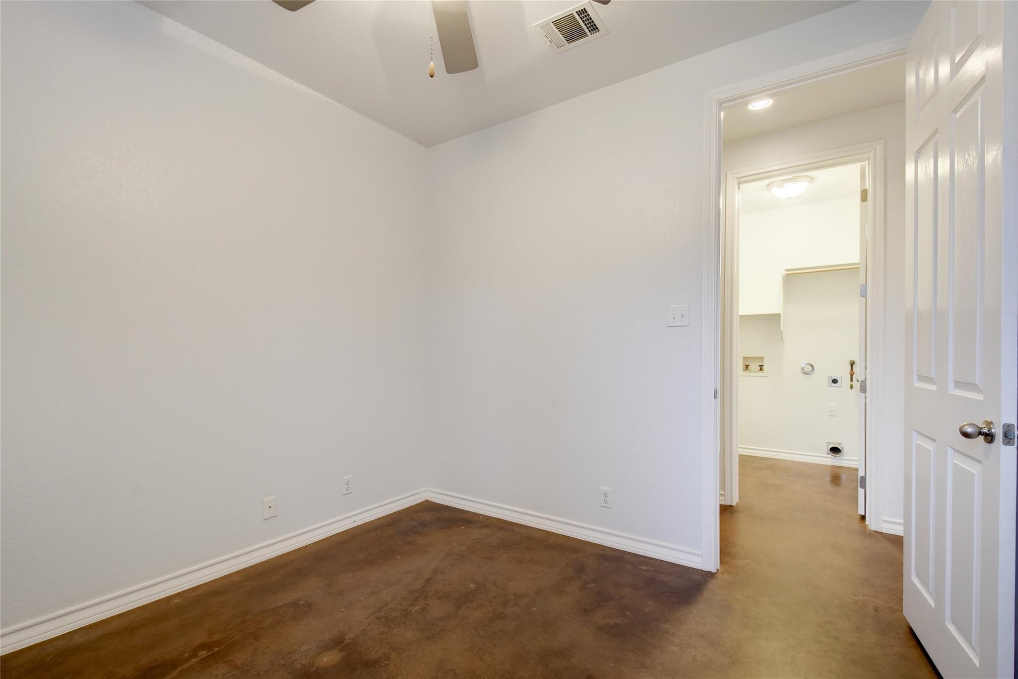 2933 E Martin Luther King Jr Blvd # B, Austin, TX 78702