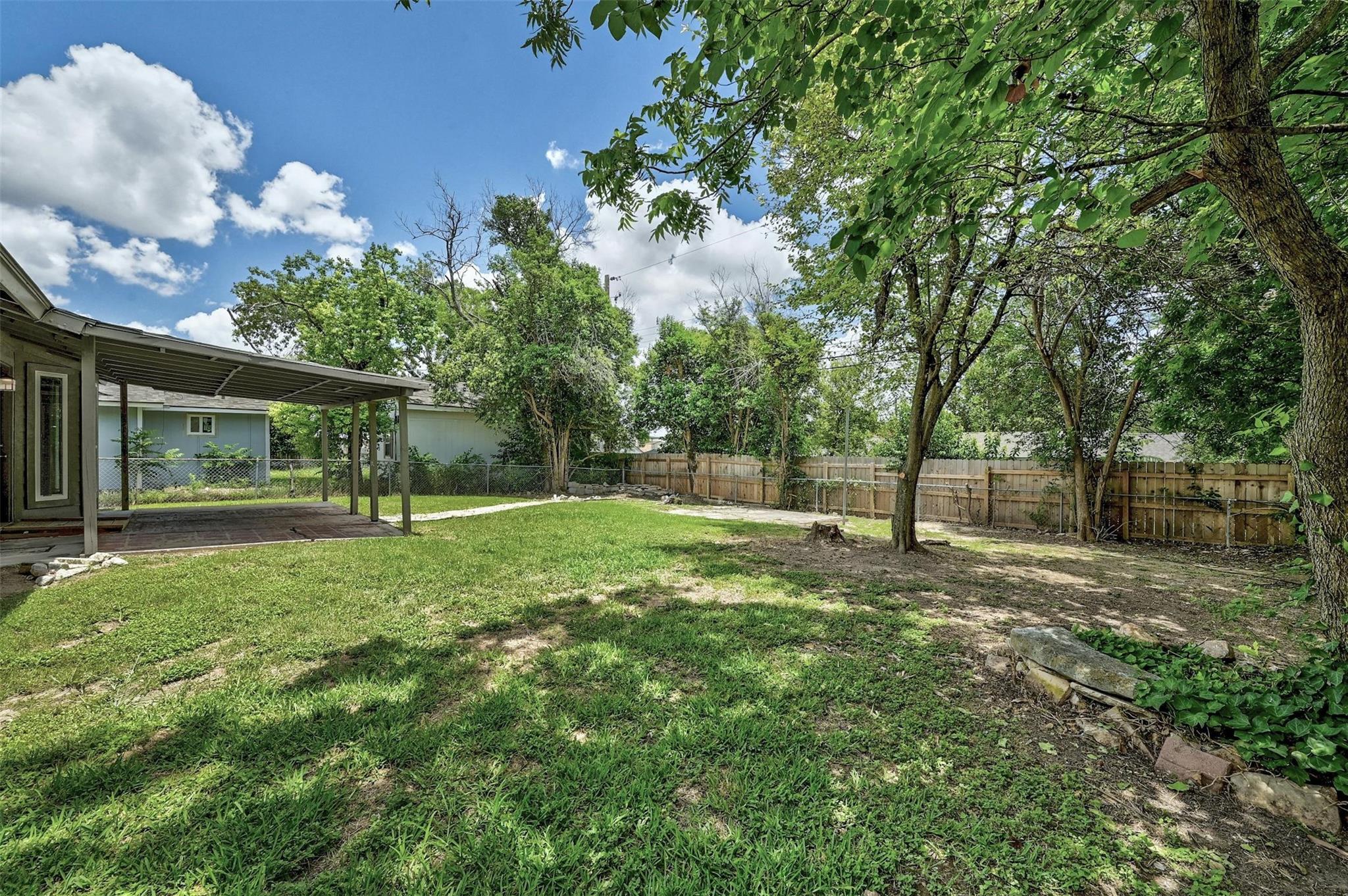 8527 Maine Dr, Austin, TX 78758