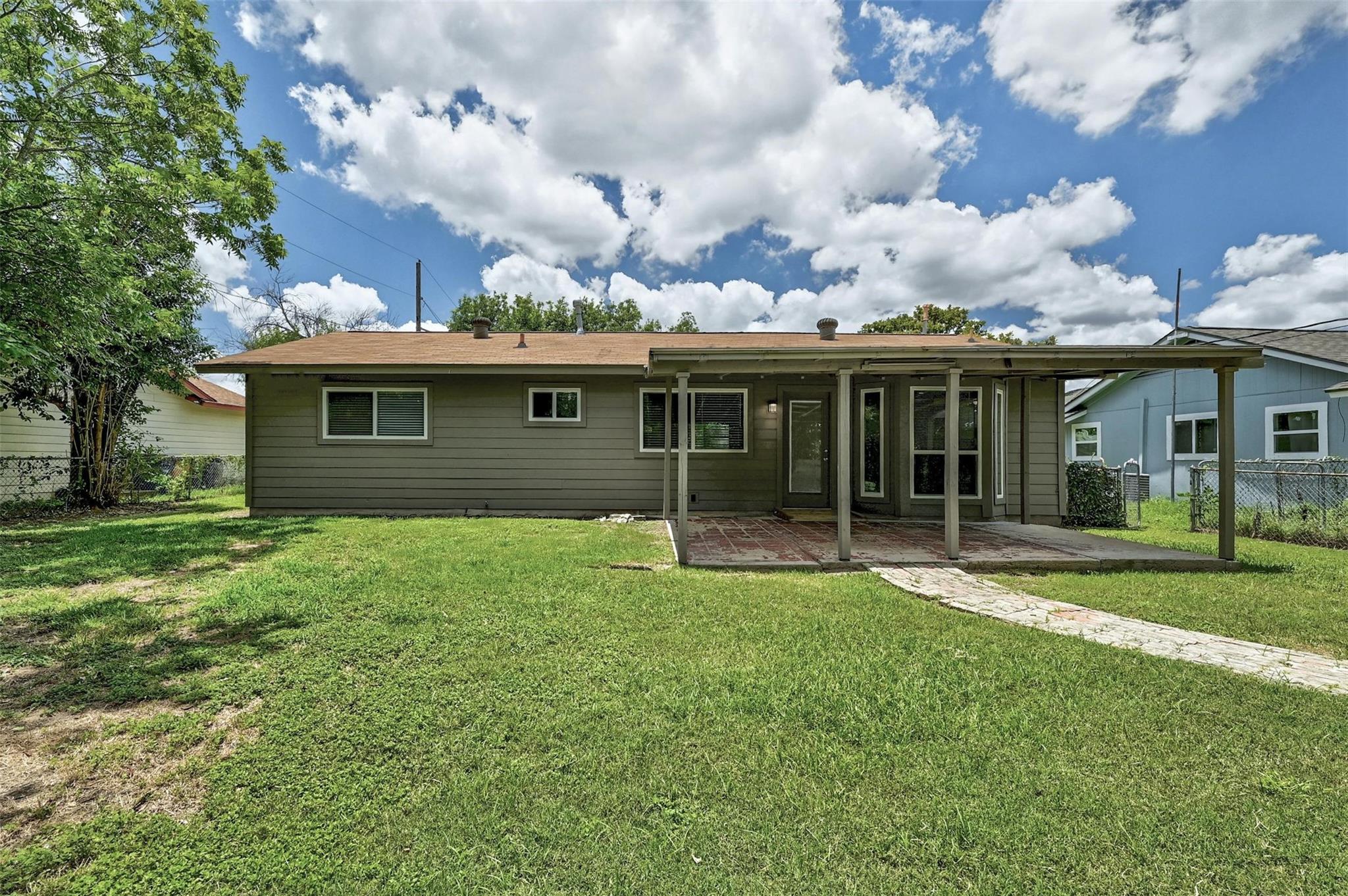 8527 Maine Dr, Austin, TX 78758