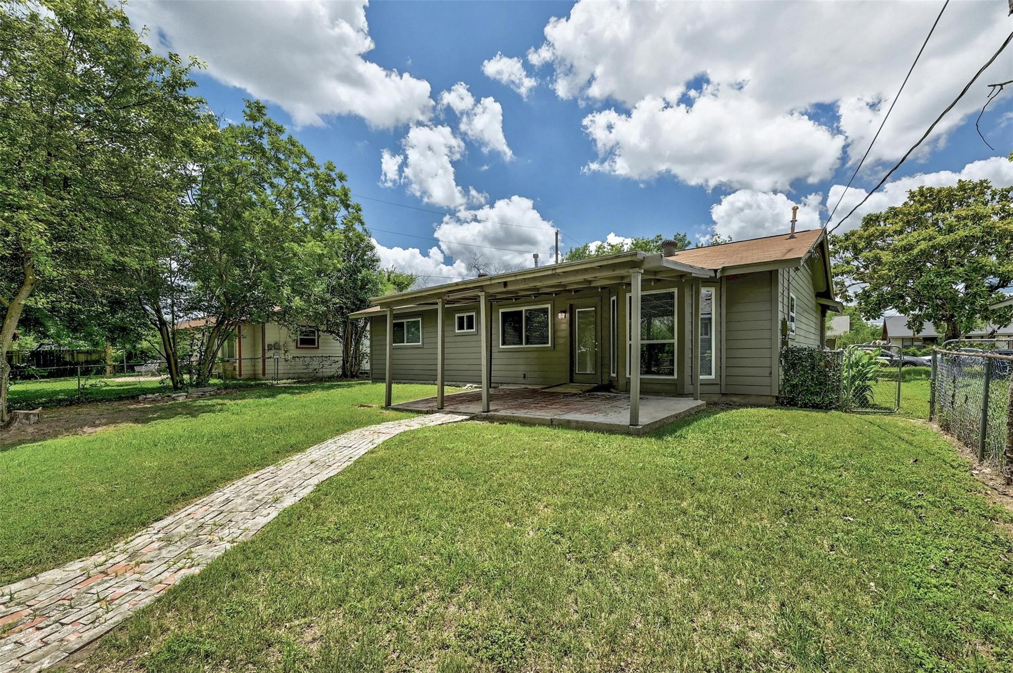 8527 Maine Dr, Austin, TX 78758