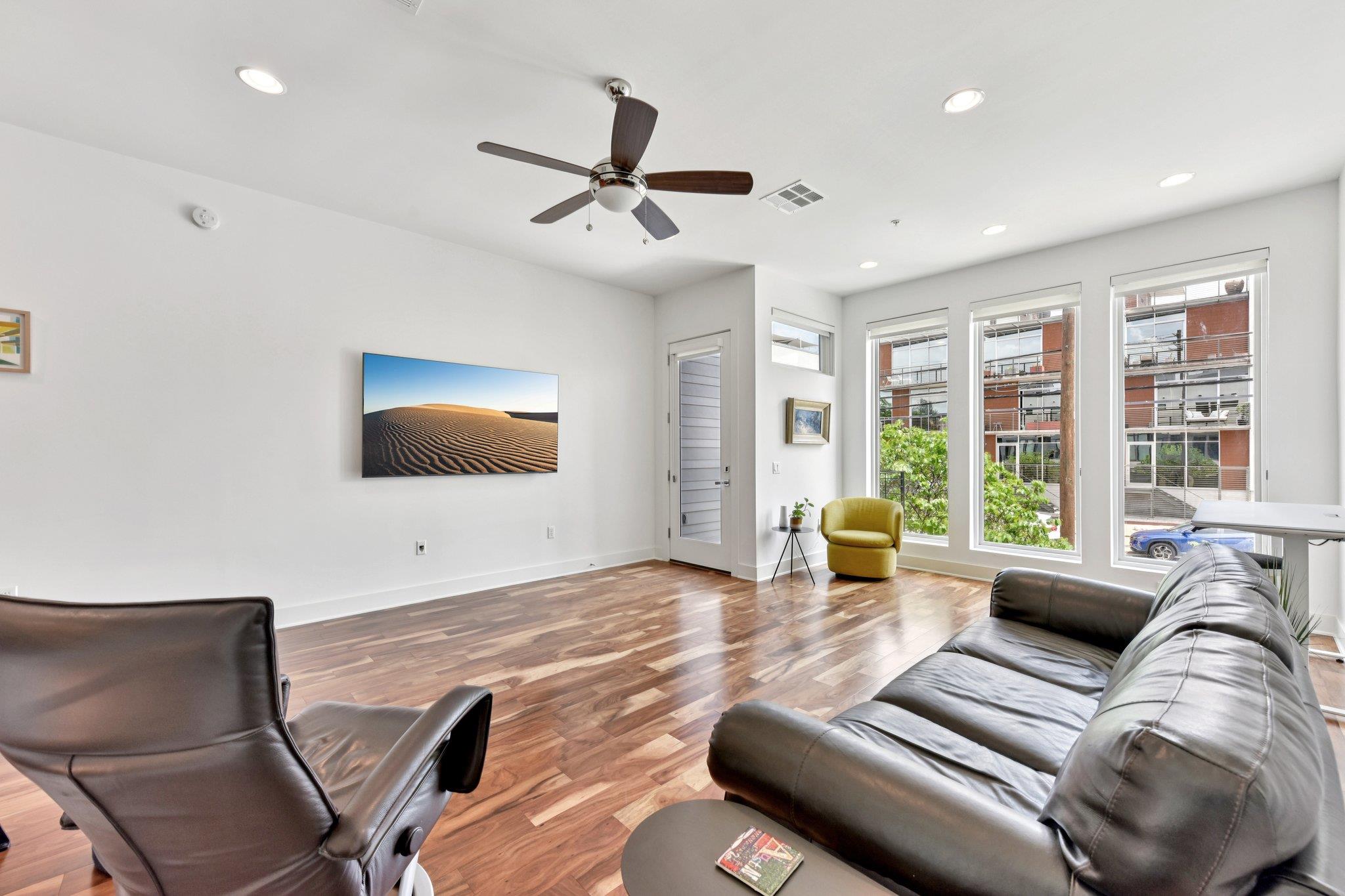 2300 S 5th St # E, Austin, TX 78704
