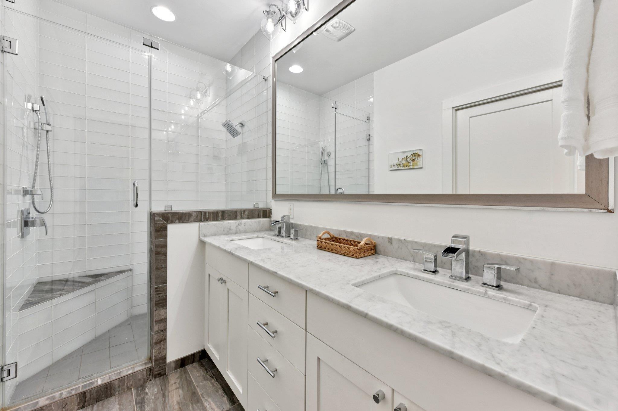 2300 S 5th St # E, Austin, TX 78704
