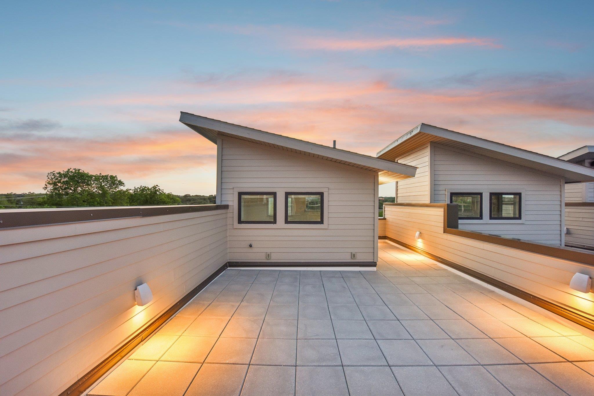 2300 S 5th St # E, Austin, TX 78704