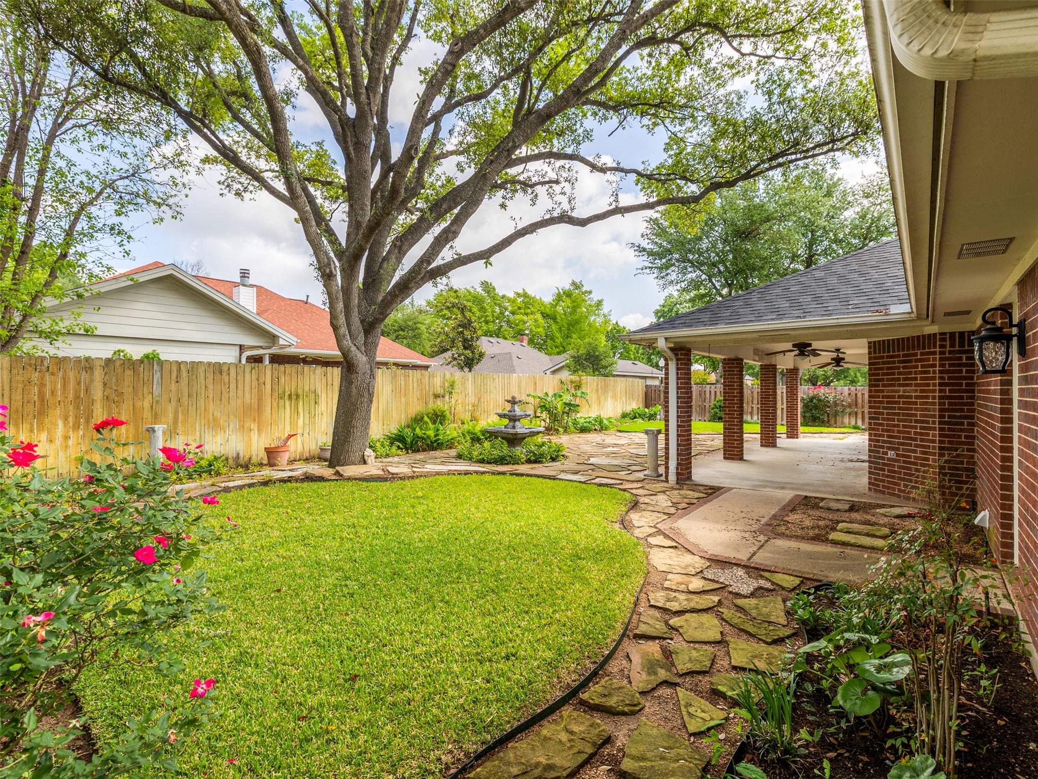 1304 Sagewood Dr, Taylor, TX 76574