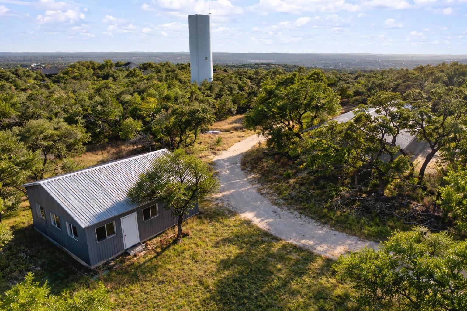 520 Harmon Hills Cv, Dripping Springs, TX 78620