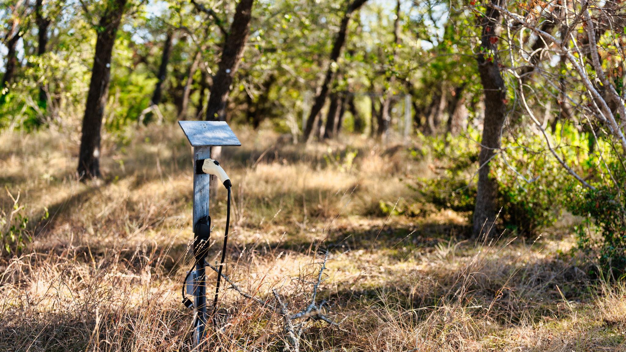 520 Harmon Hills Cv, Dripping Springs, TX 78620