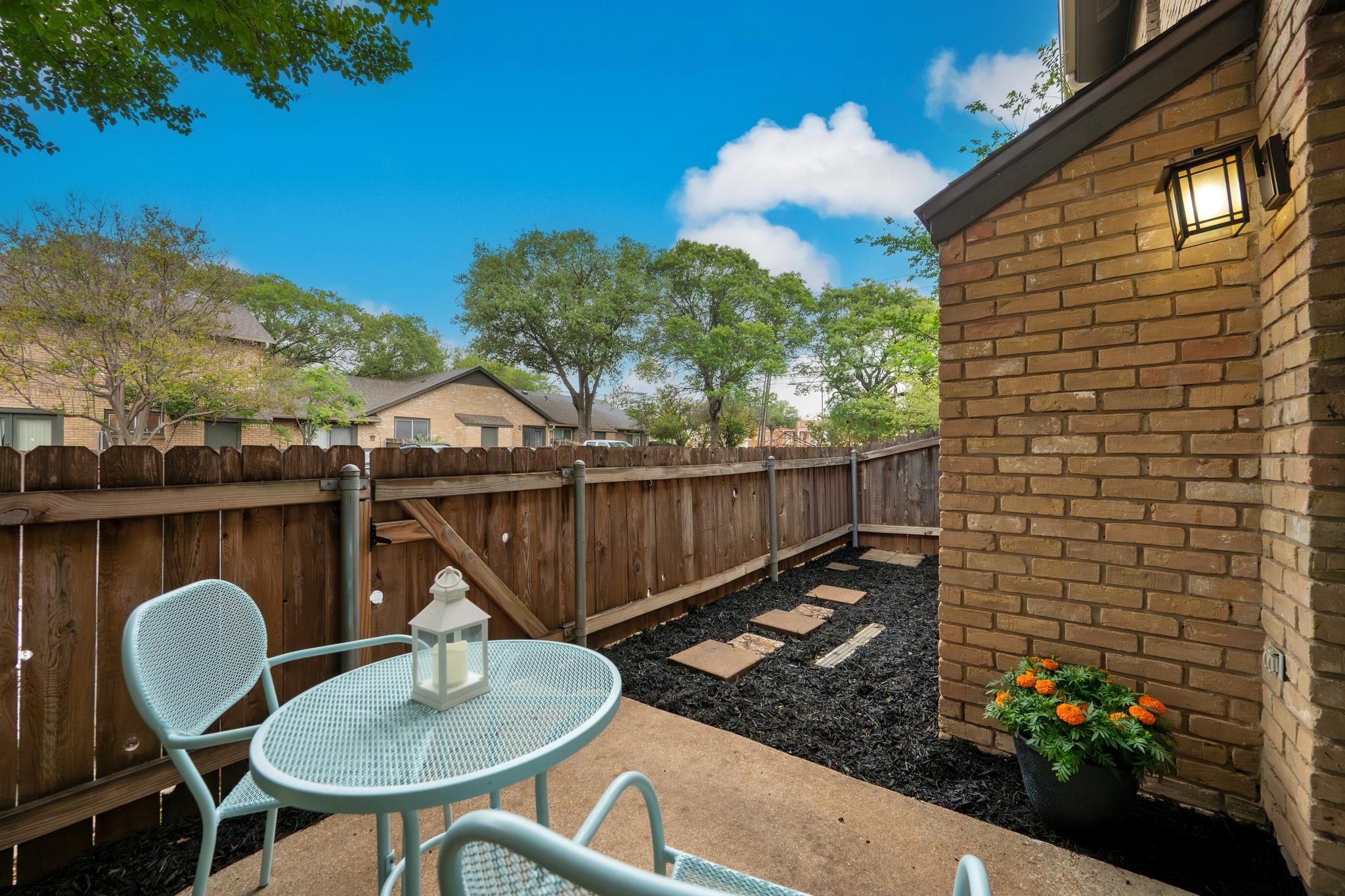 1015 E Yager Ln # 27, Austin, TX 78753