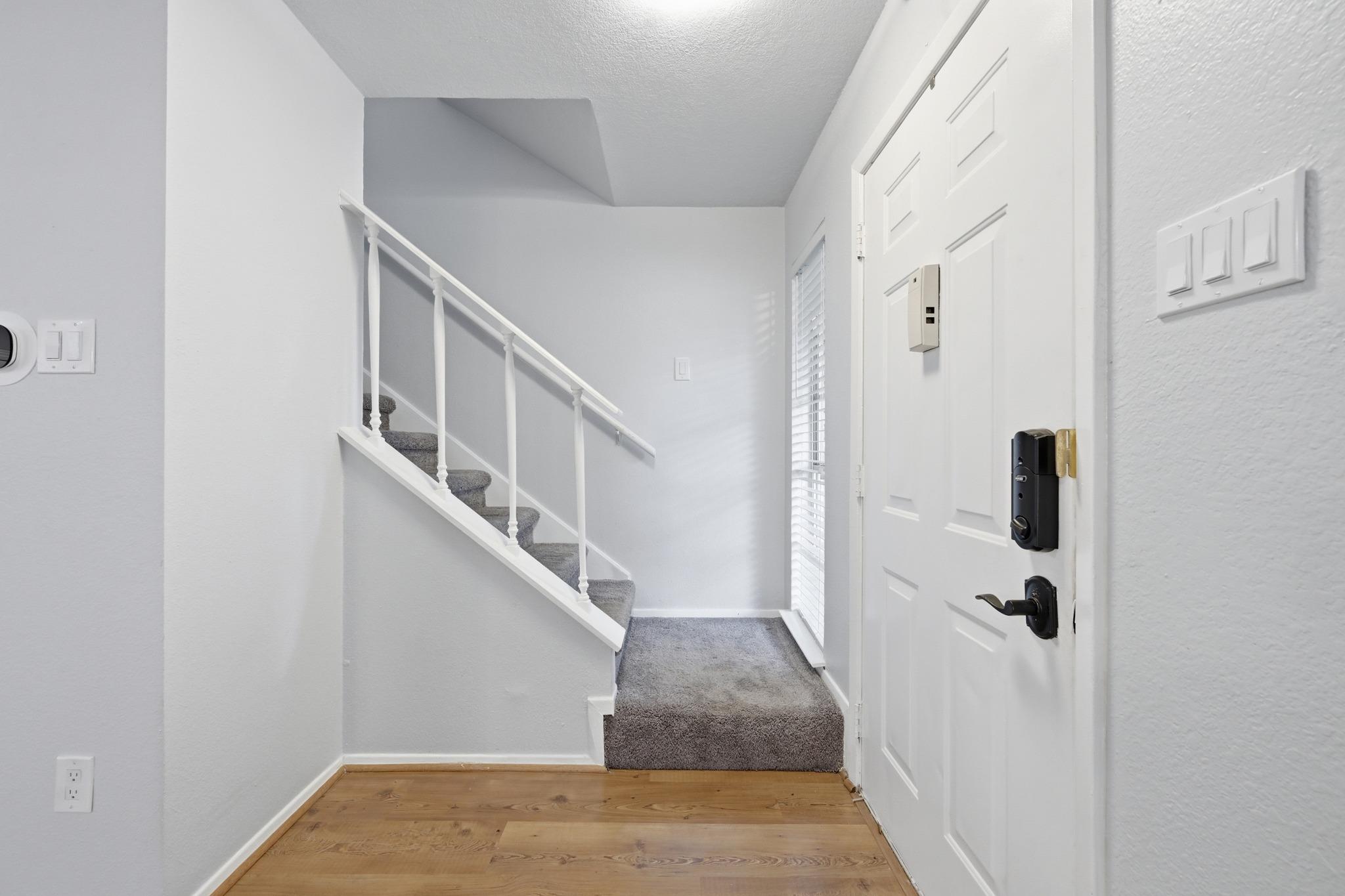 1015 E Yager Ln # 27, Austin, TX 78753