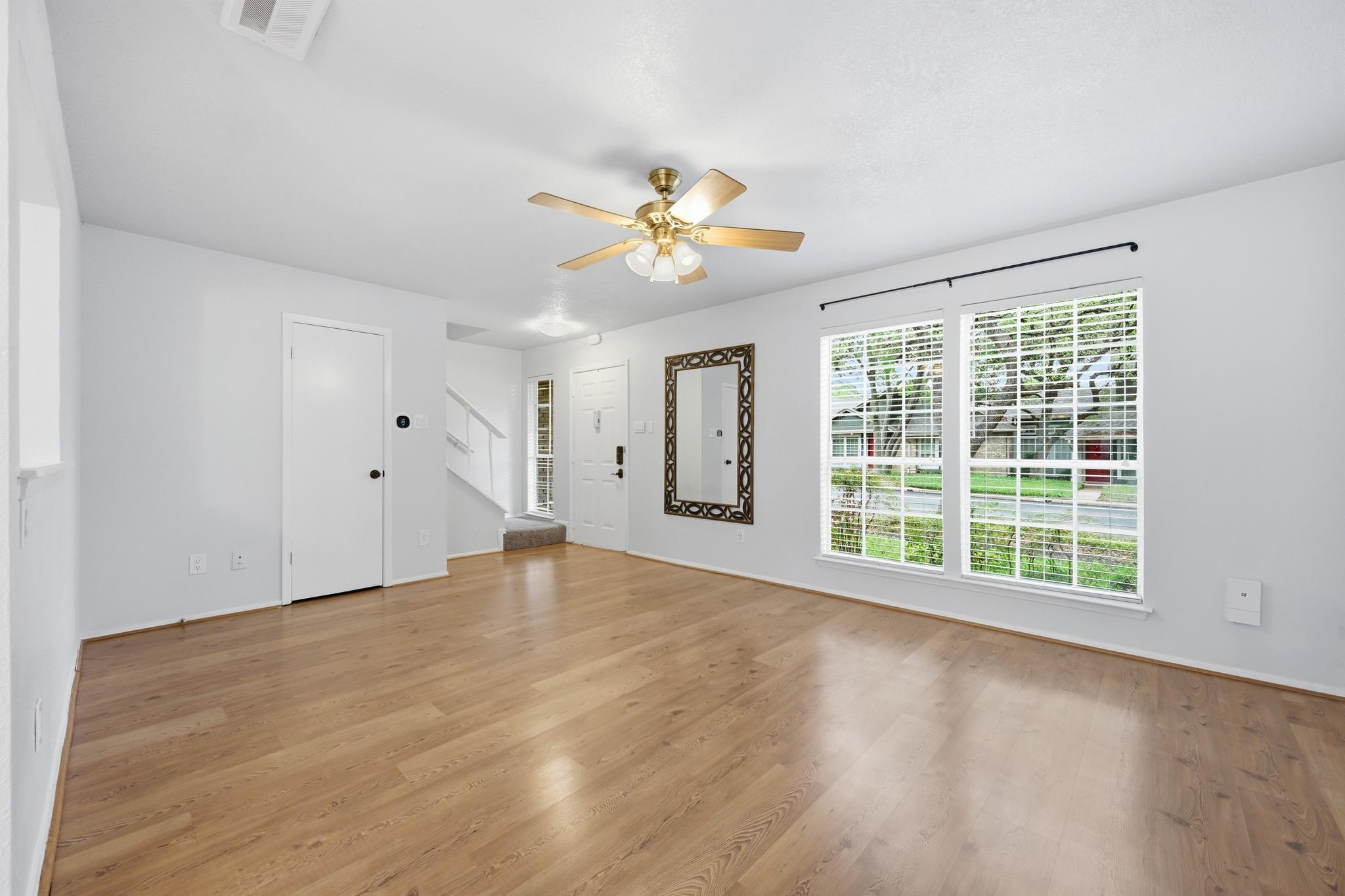 1015 E Yager Ln # 27, Austin, TX 78753