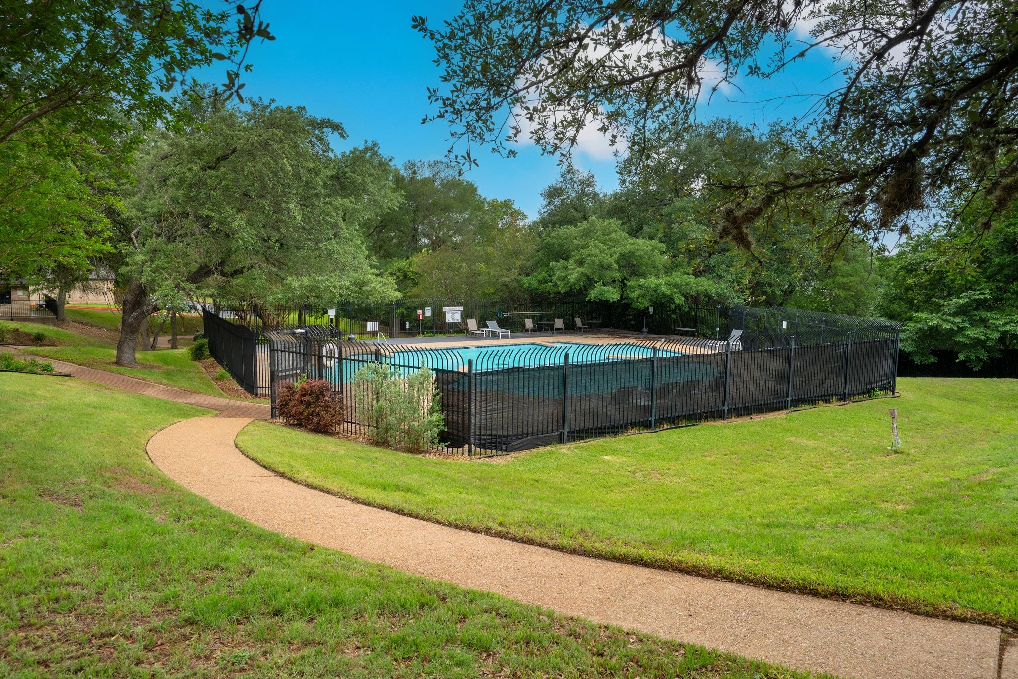 1015 E Yager Ln # 27, Austin, TX 78753