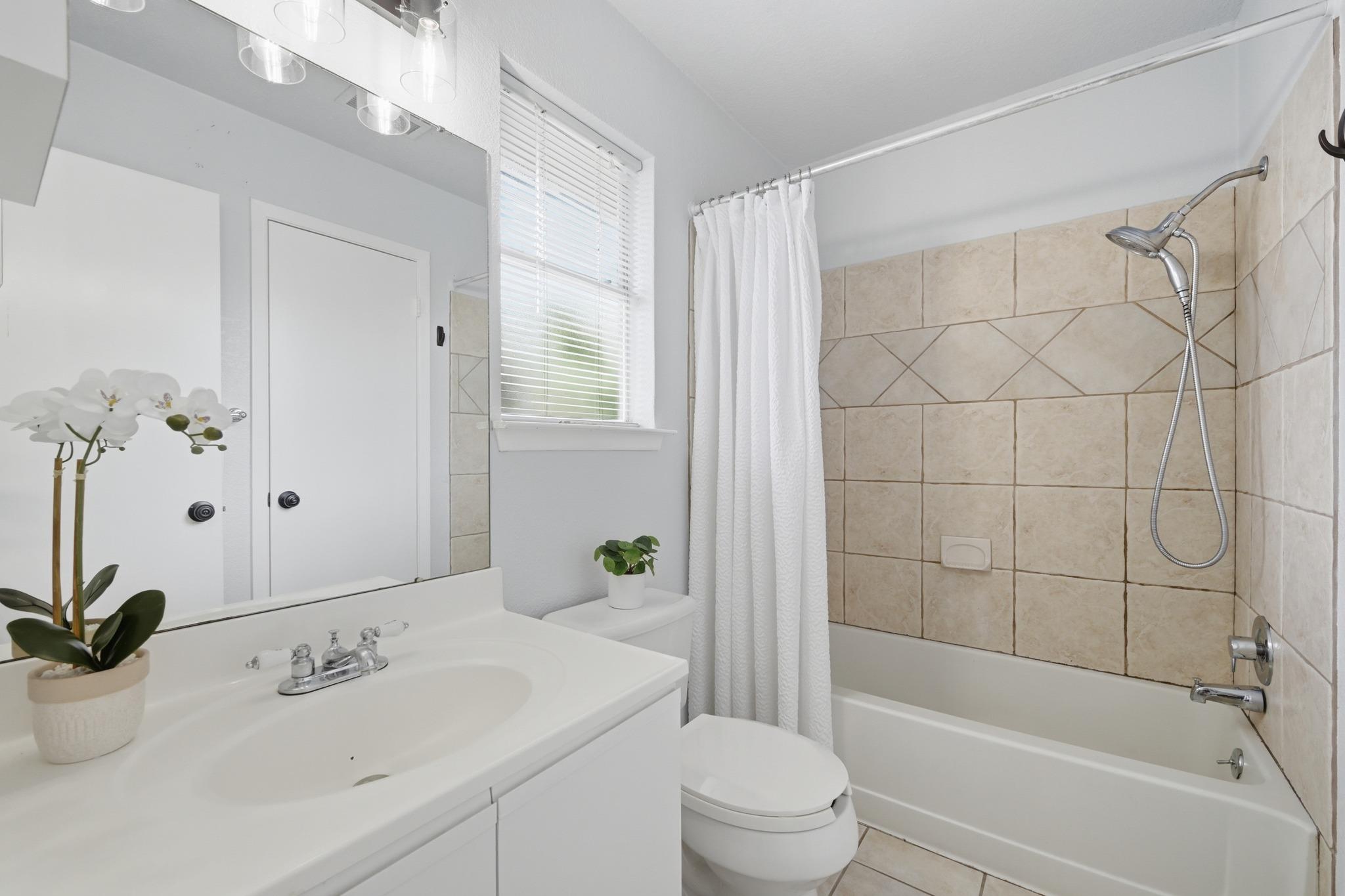 1015 E Yager Ln # 27, Austin, TX 78753