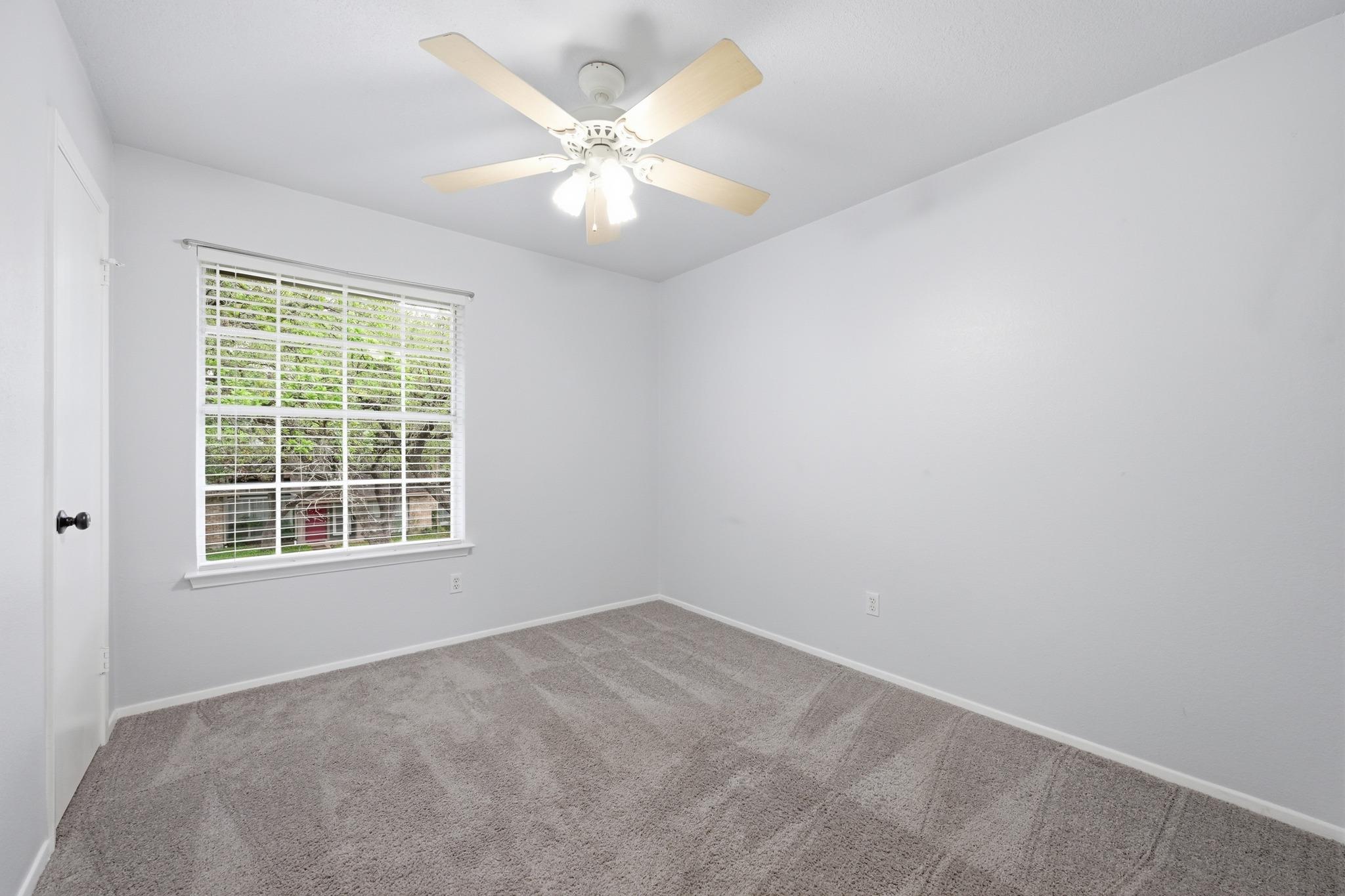 1015 E Yager Ln # 27, Austin, TX 78753