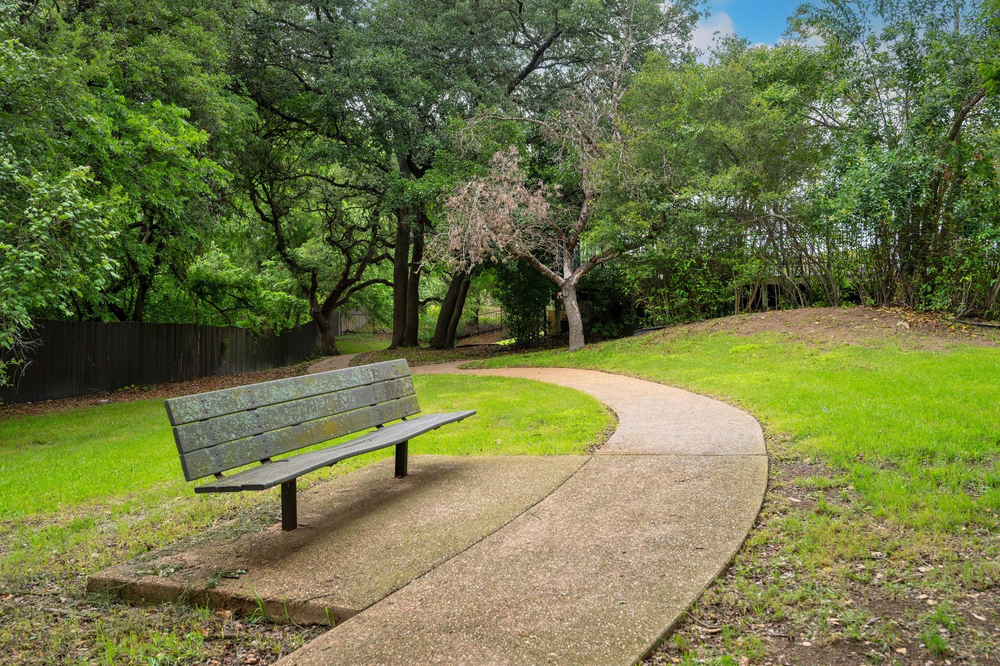 1015 E Yager Ln # 27, Austin, TX 78753