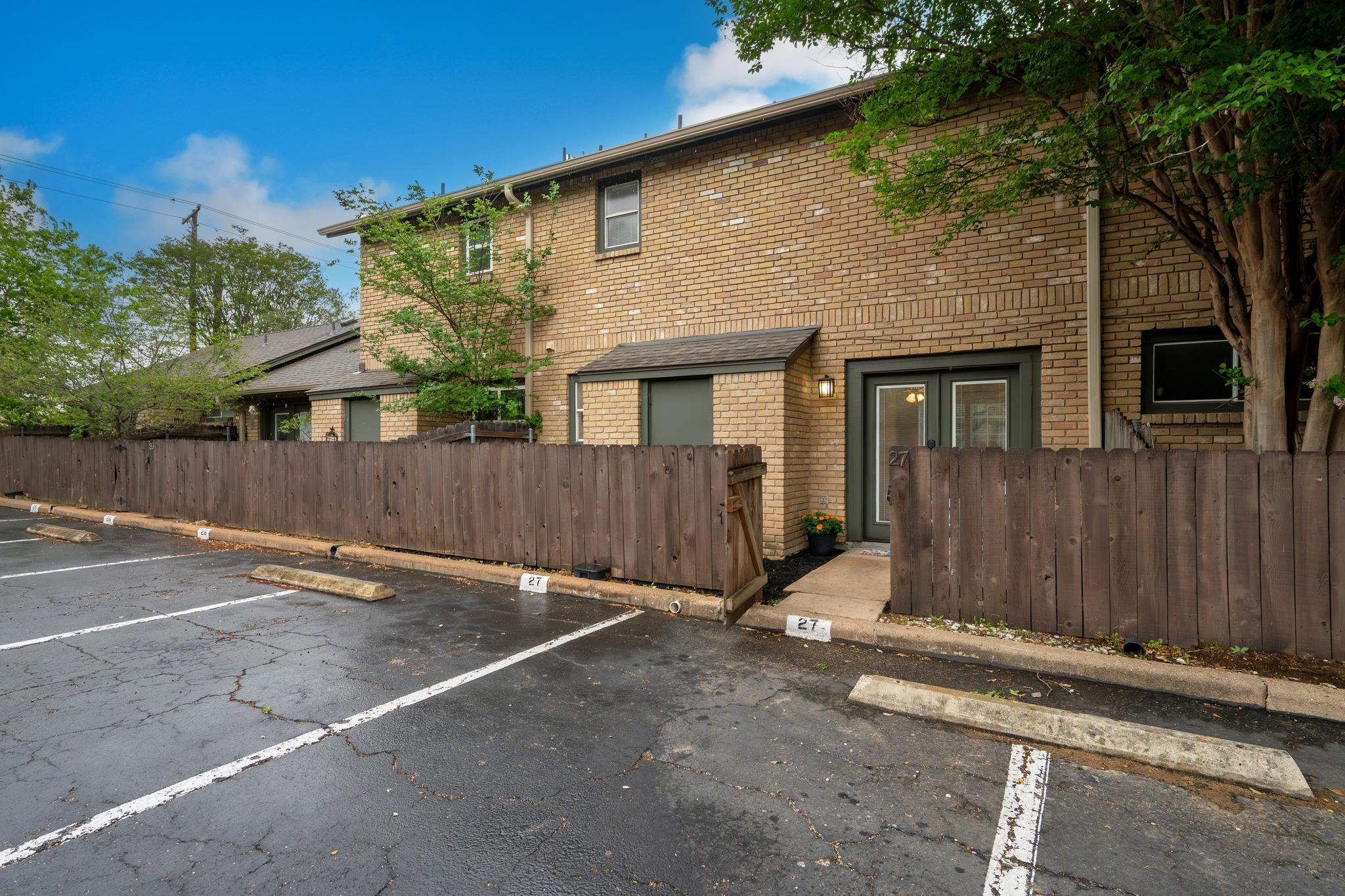 1015 E Yager Ln # 27, Austin, TX 78753
