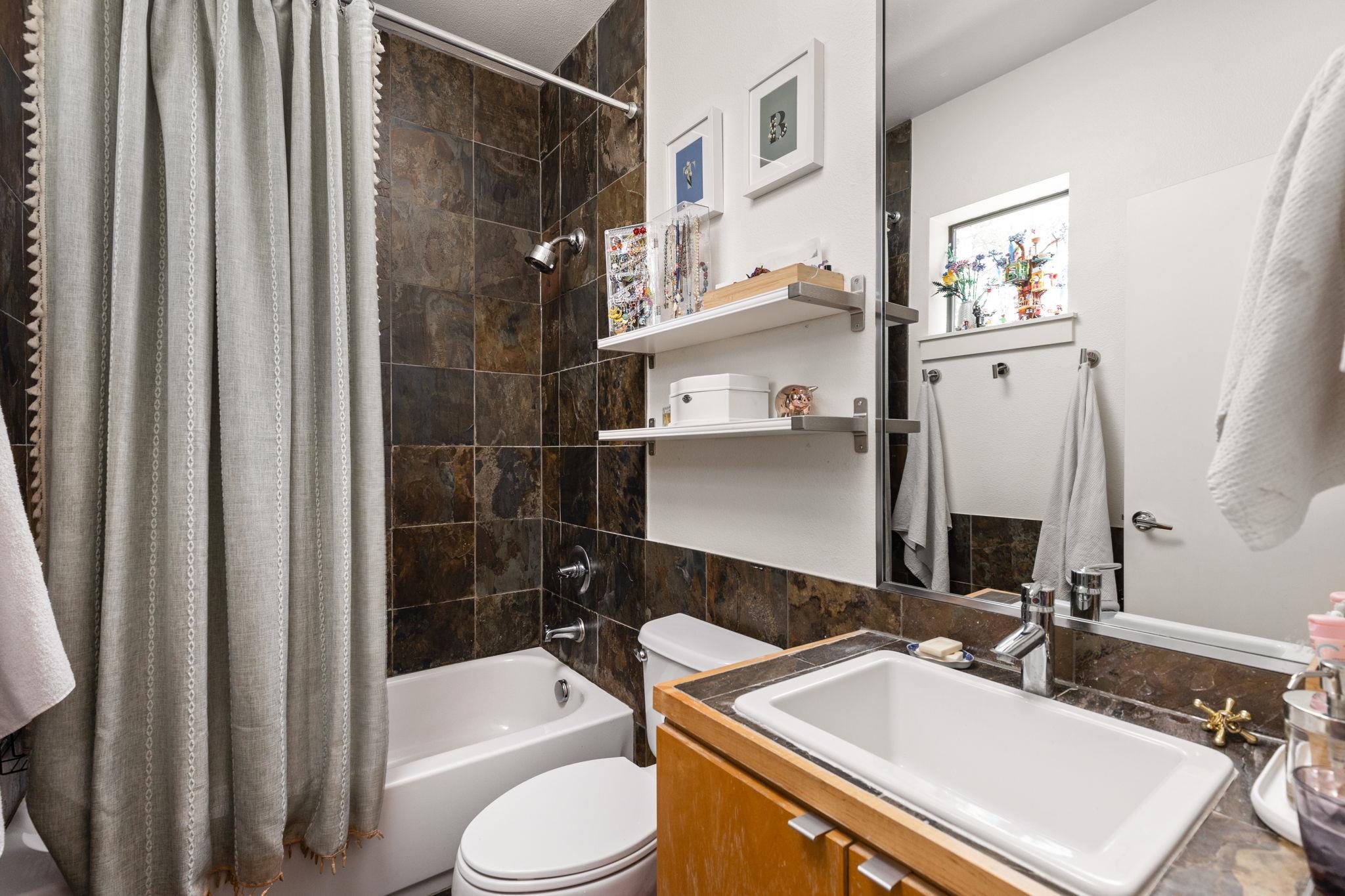 1708 Harvey # 1, Austin, TX 78702